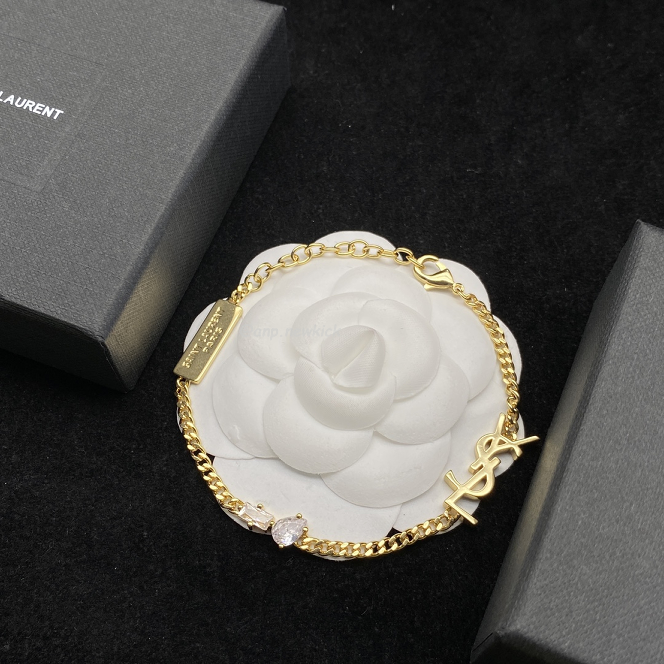 Saint Laurent Opyum Heart Charm Bracelet (5) - www.newkick.vip